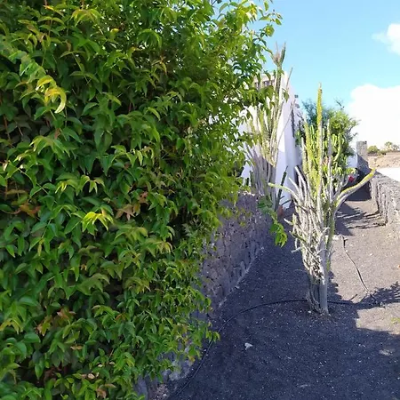 Villa Under The Volcano In Playa Blanca *